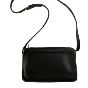 Coach Black Swingpack Leather Crossbody Purse- 9974